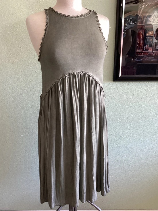 POL Dresses & Skirts - POL Sundress Women's Size Medium  Babydoll Sleeveless Dress Green Racerback